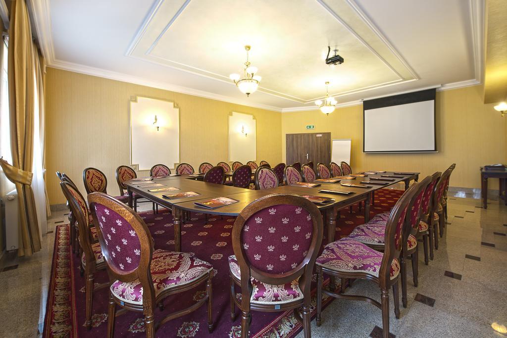 Hotel Jakub Sobieski Oława Kültér fotó